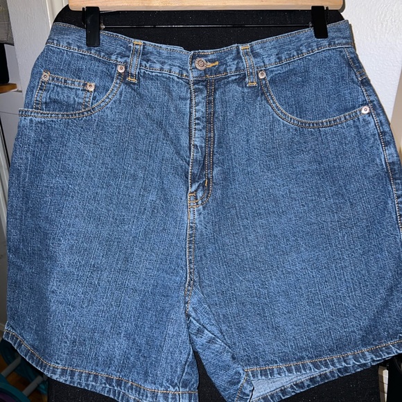 Halston Jean Shorts High Waist - Picture 5 of 5
